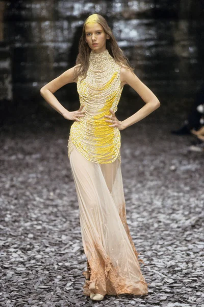 Look 8